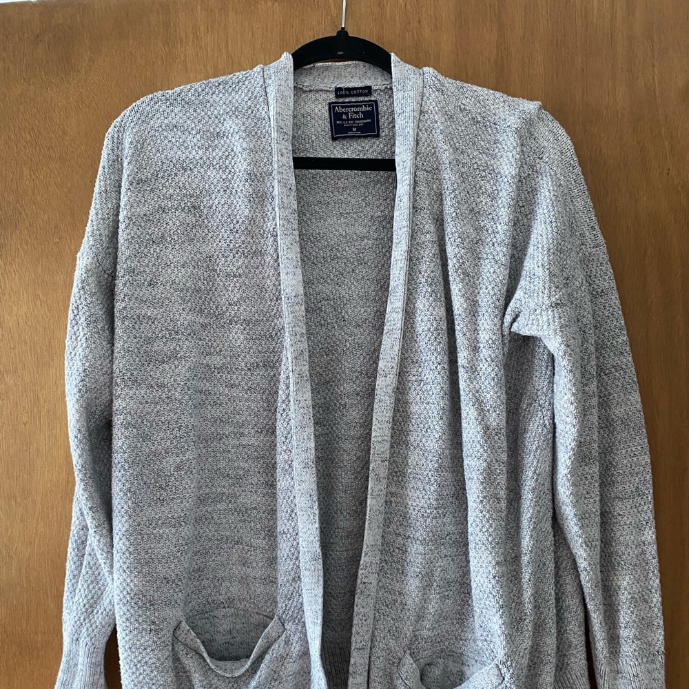 Abercrombie and Fitch sweater gray size M